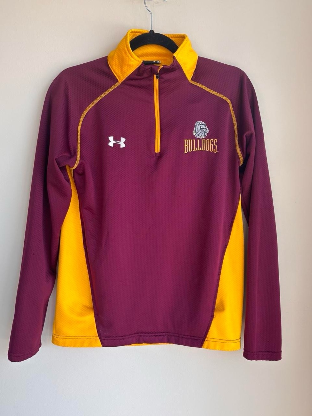 Under Armour UMD Bulldogs Quarter Zip